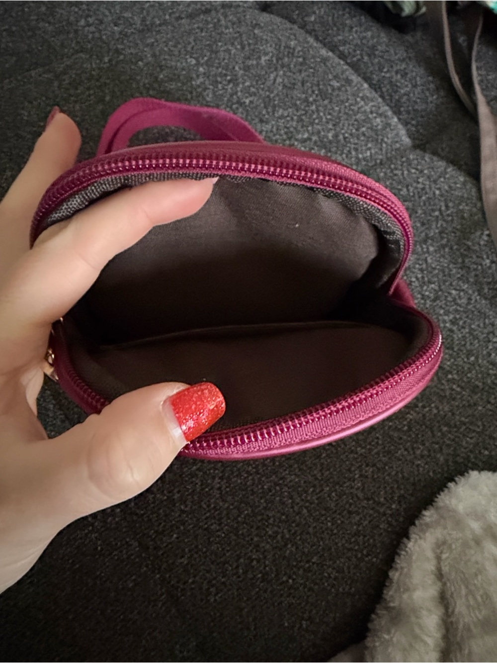 Raspberry Puffer Crossbody Bag - Picture 4 of 5